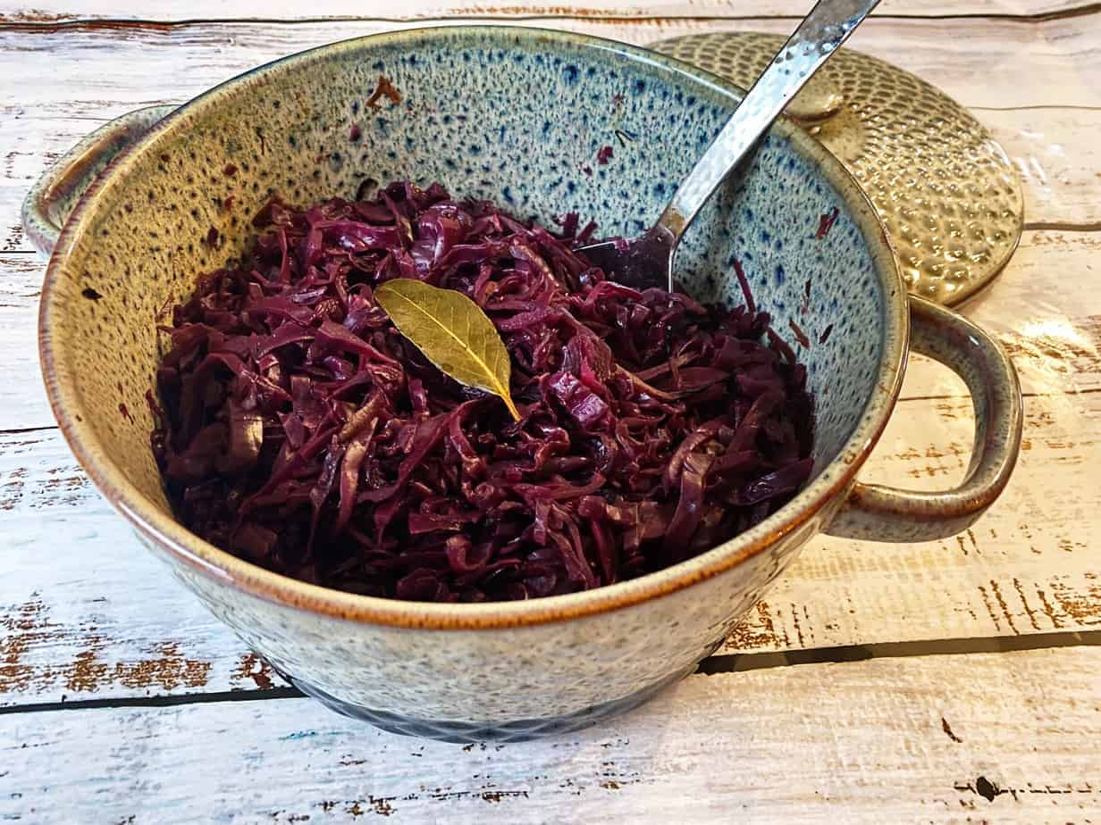 Red cabbage in a casserole dish