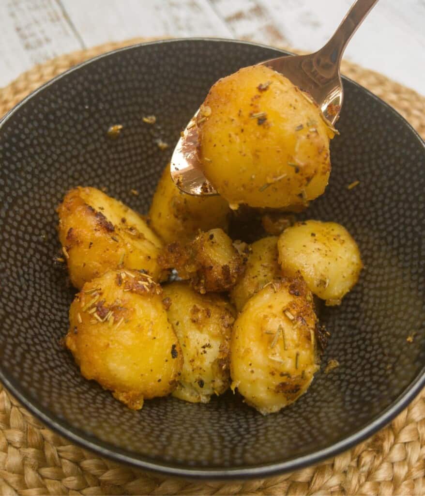 Slow Cooker Roast Potatoes - The Scatty Mum