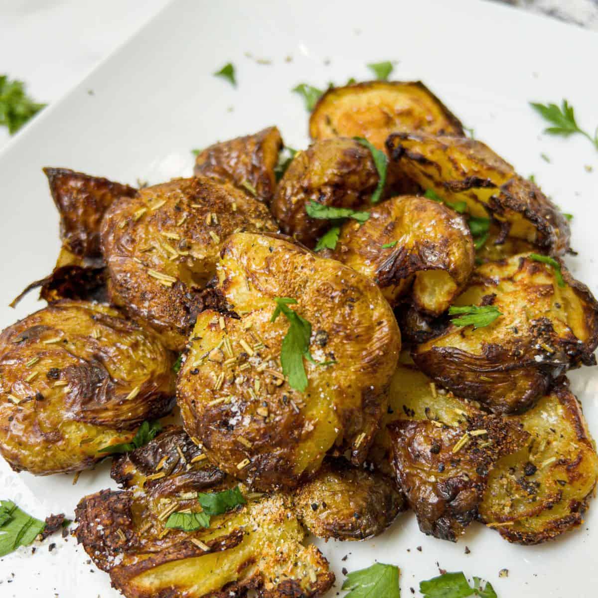 Air Fryer Smashed Potatoes - Broma Bakery