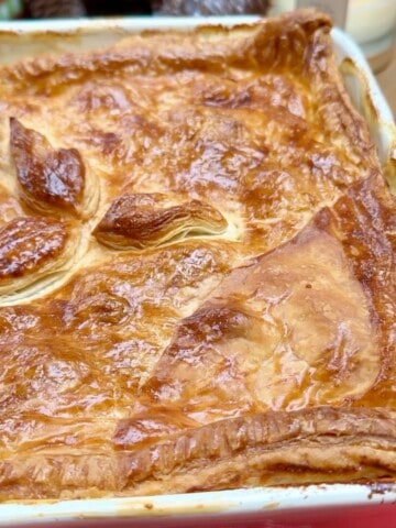 Puff pastry pie in a dish.